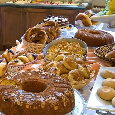 Acra - Special Category Стамбул